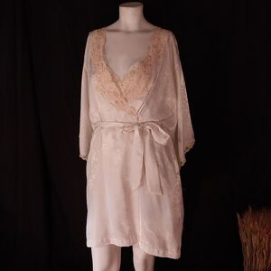 Lace & Pearl Embellished Chemise Set